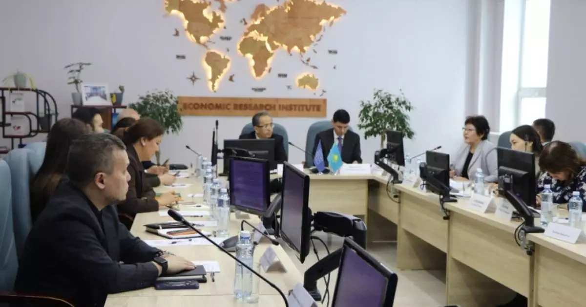 В Институте экономических исследований обсудили экономические аспекты Конституционной реформы 