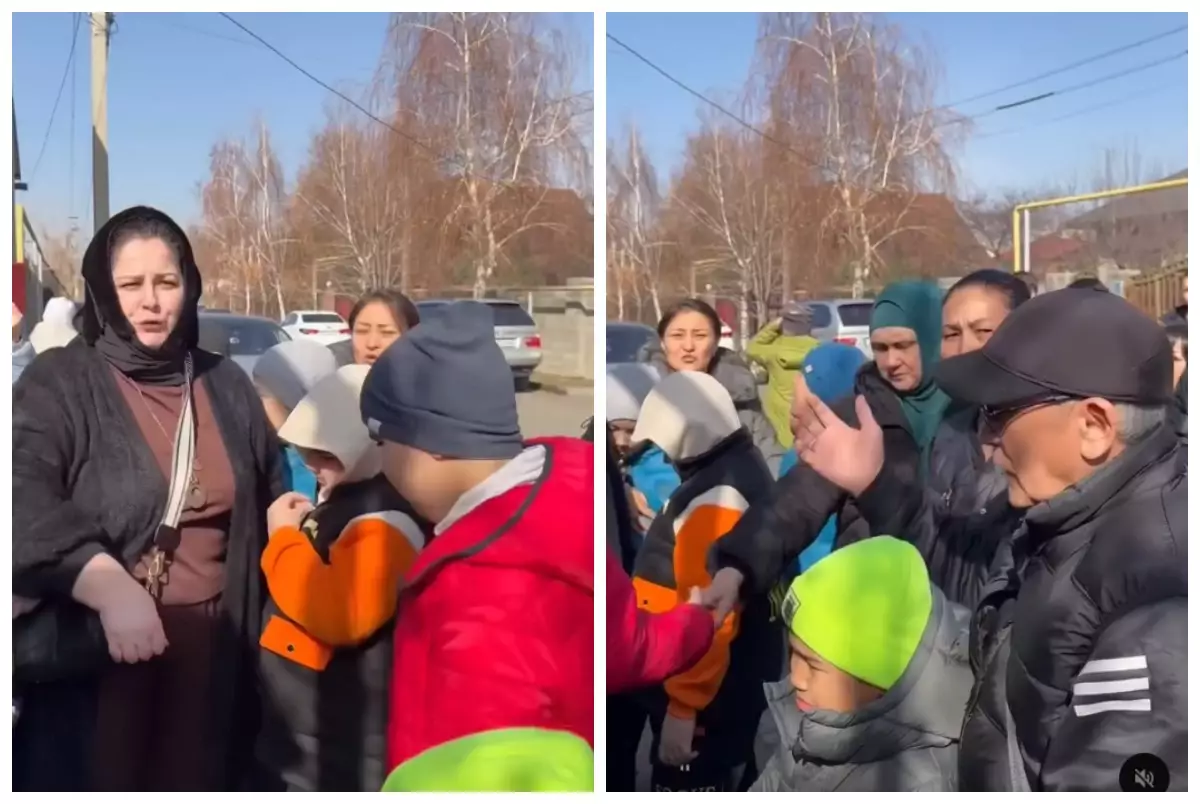"Екі аптадан бері балалар үйде отыр": Алматыда ерекше балаларға арналған мектеп жабылып, ата-аналар шу көтерді