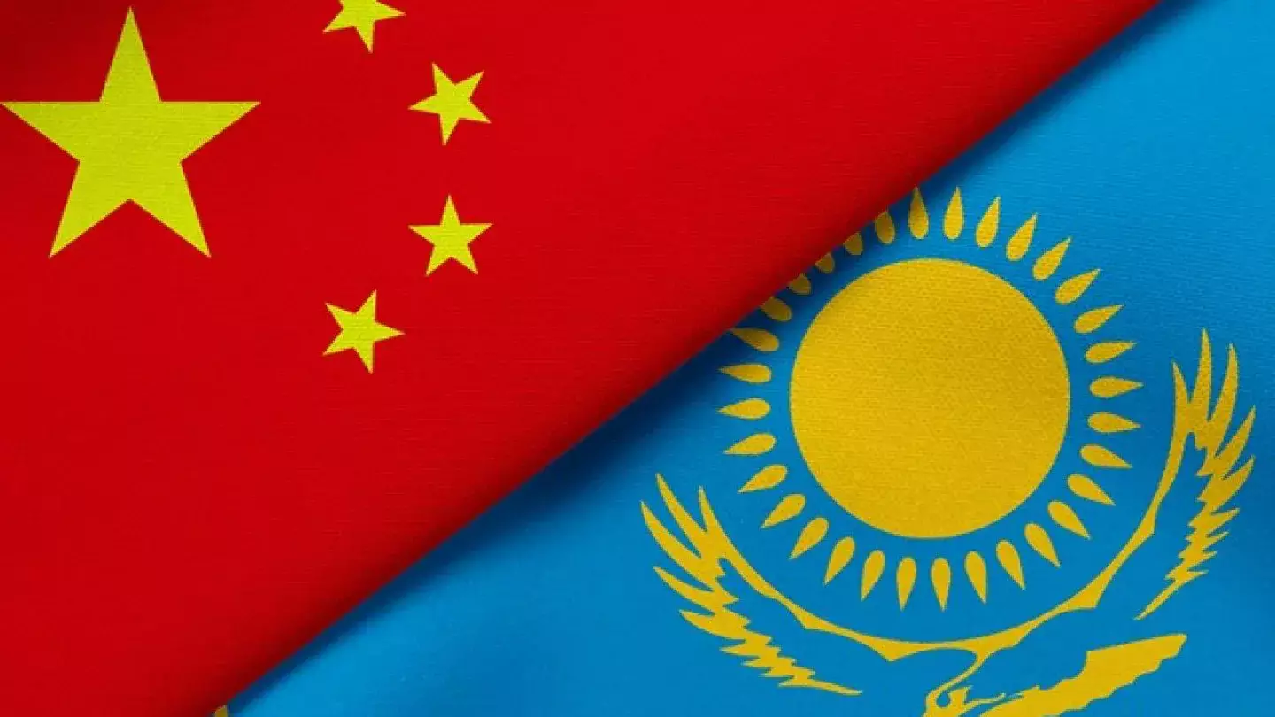 Казахстан ратифицировал соглашение с Китаем о строительстве объектов возобновляемой энергетики мощностью 1,8 ГВт.