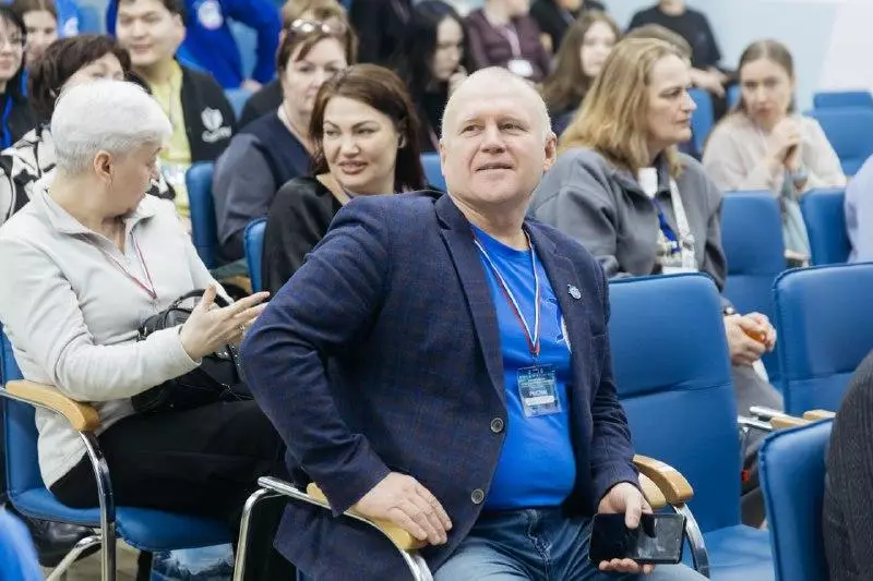 Волонтеры из Японии и Казахстана приехали в Сургут для обсуждения миссии.