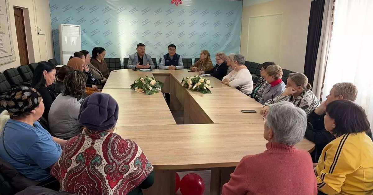  Сәтбаевта жаңа Конституция жобасы талқыланды: Халықтық коалицияның кездесулері жалғасуда 