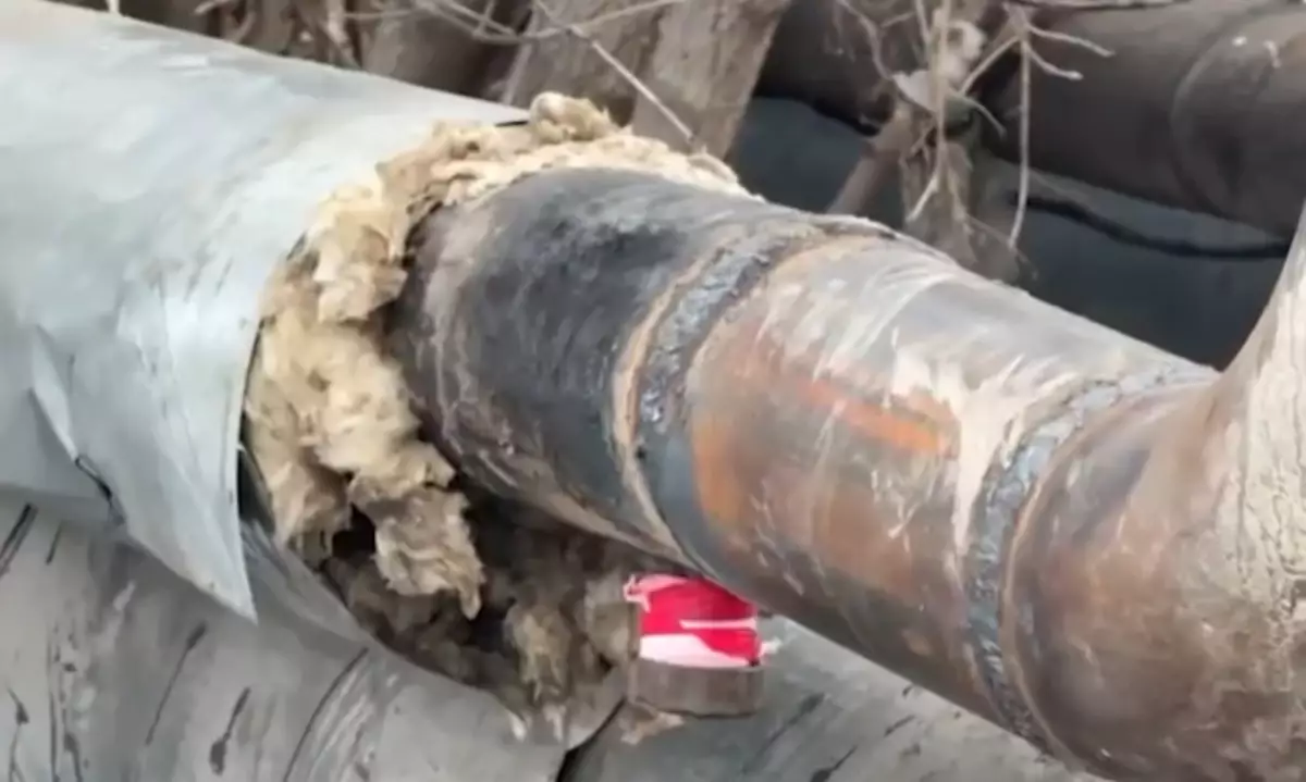 "Ешкімді жазалаған жоқпыз": Энергетика министрлігі Теміртаудағы жылу құбырында болған апаттарға түсініктеме берді