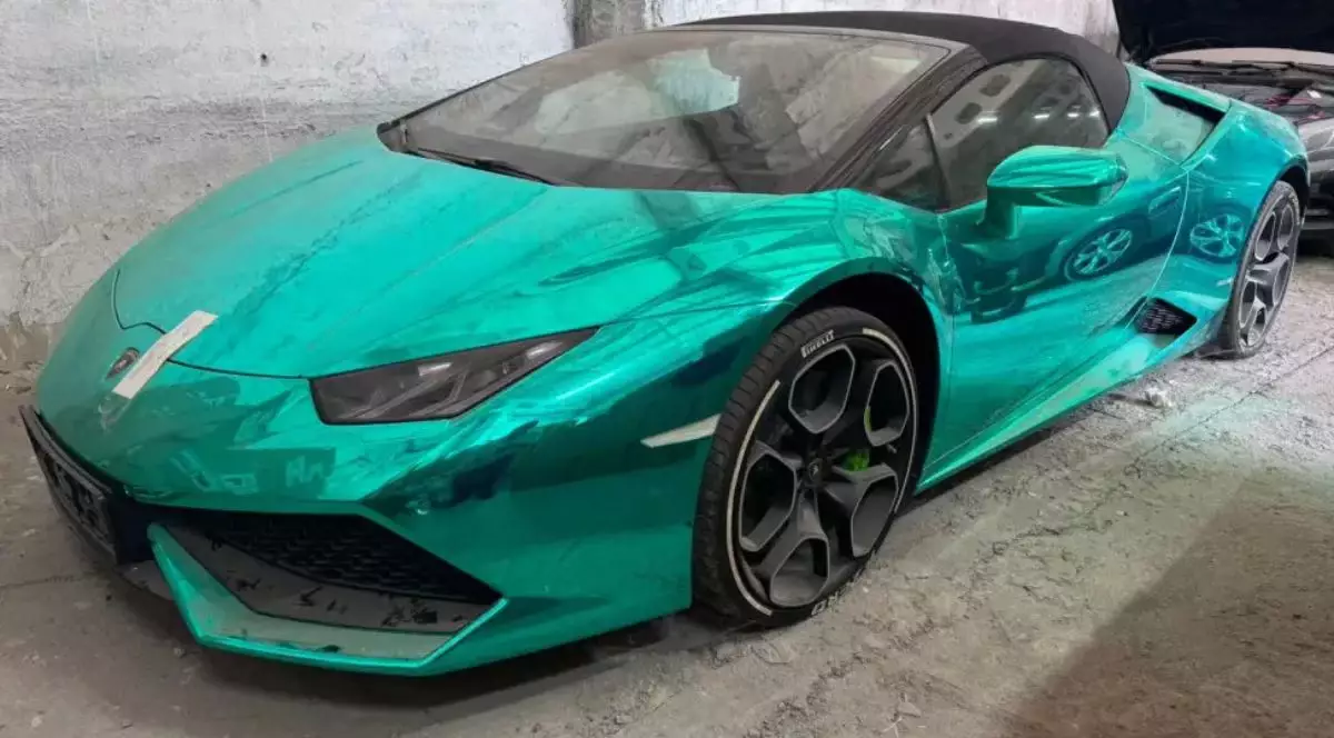 Атышулы іс бойынша тәркіленген Lamborghini Huracan нарықтағы бағасынан үш есе қымбатқа сатылымға шықты