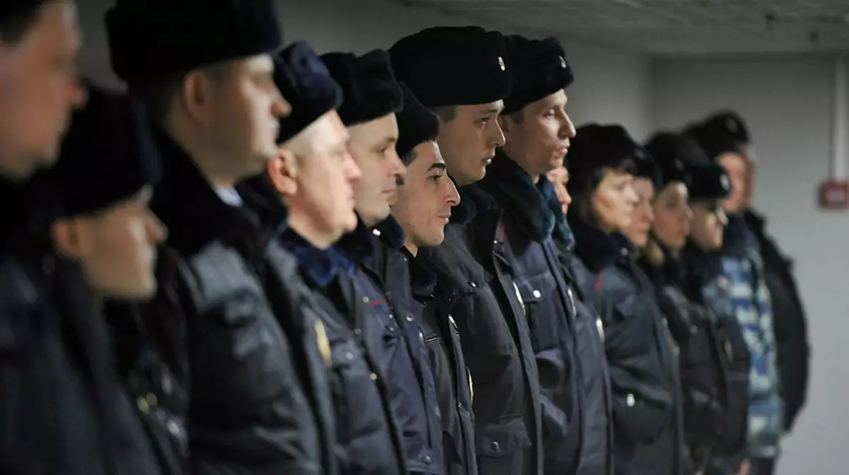 МВД РФ не хватает 212 тысяч сотрудников: Колокольцев заявил об исчерпании резервов