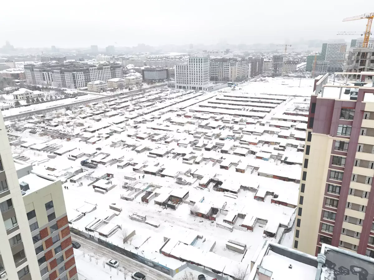 Школа или очередной ЖК? Что будет на месте гаражей в районе Триатлон парка в Астане