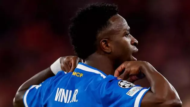 Винисиуспен жанжал ушыққаны сонша ФИФА қатаң ереже енгізбек