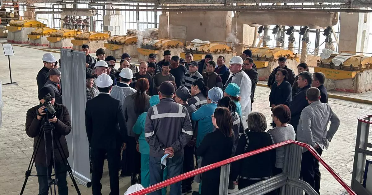  Коалиция мүшелері «Ақсу Қант зауыты» кәсіпорнының қызметкерлерімен жүздесті 