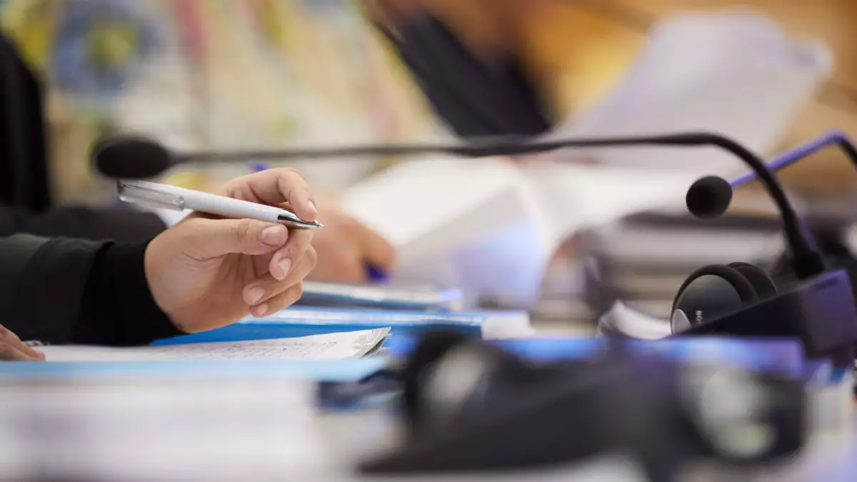 Референдум қарсаңында қоғамдық пікірді кімдер зерттейді?