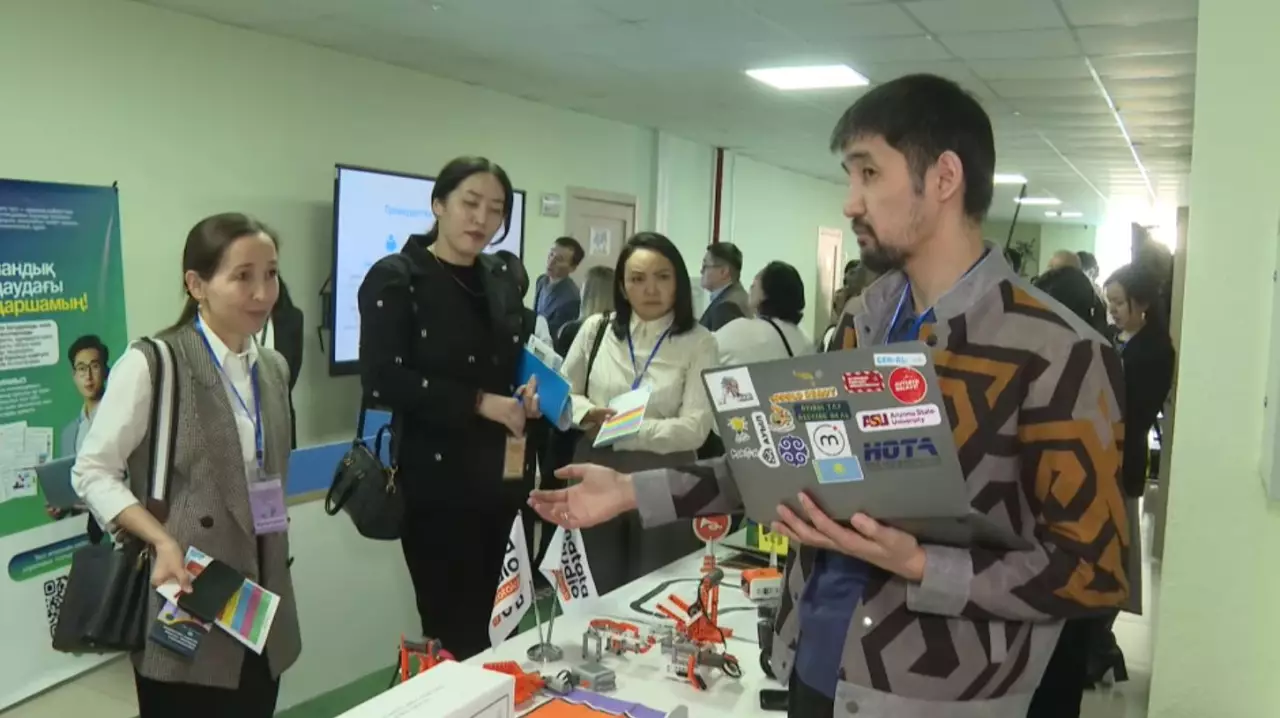 Мектептердегі цифрлық білім ресурстарын пайдалану деңгейі артты