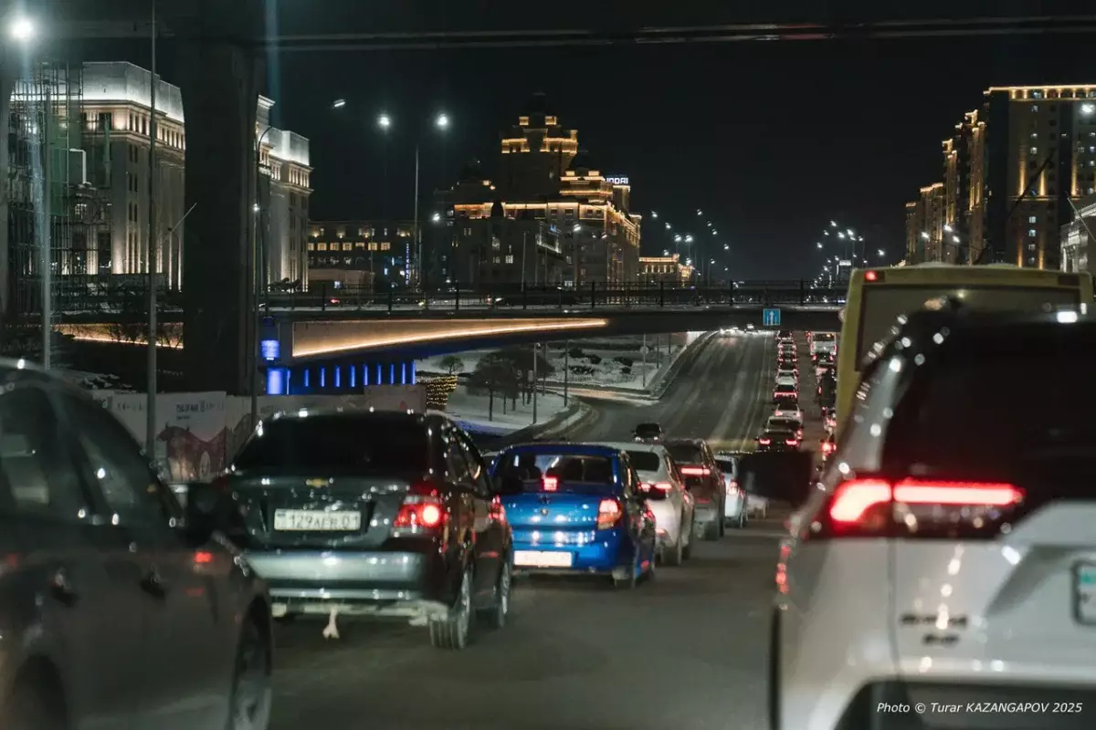 Дроны напоминают астанчанам правила дорожного движения – видео