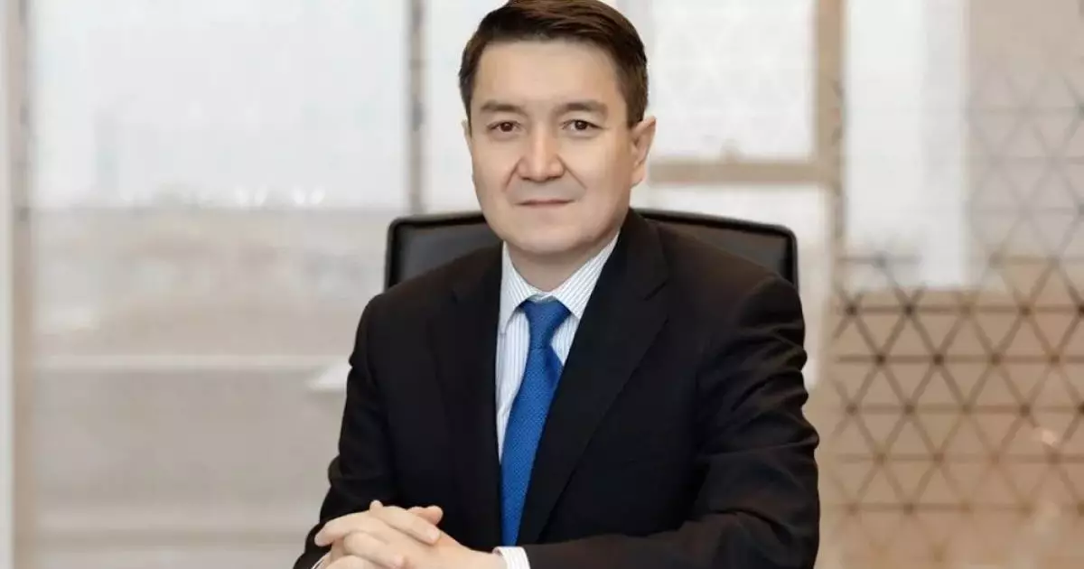  Токаев освободил Берика Шолпанкулова от должности замглавы Нацбанка 