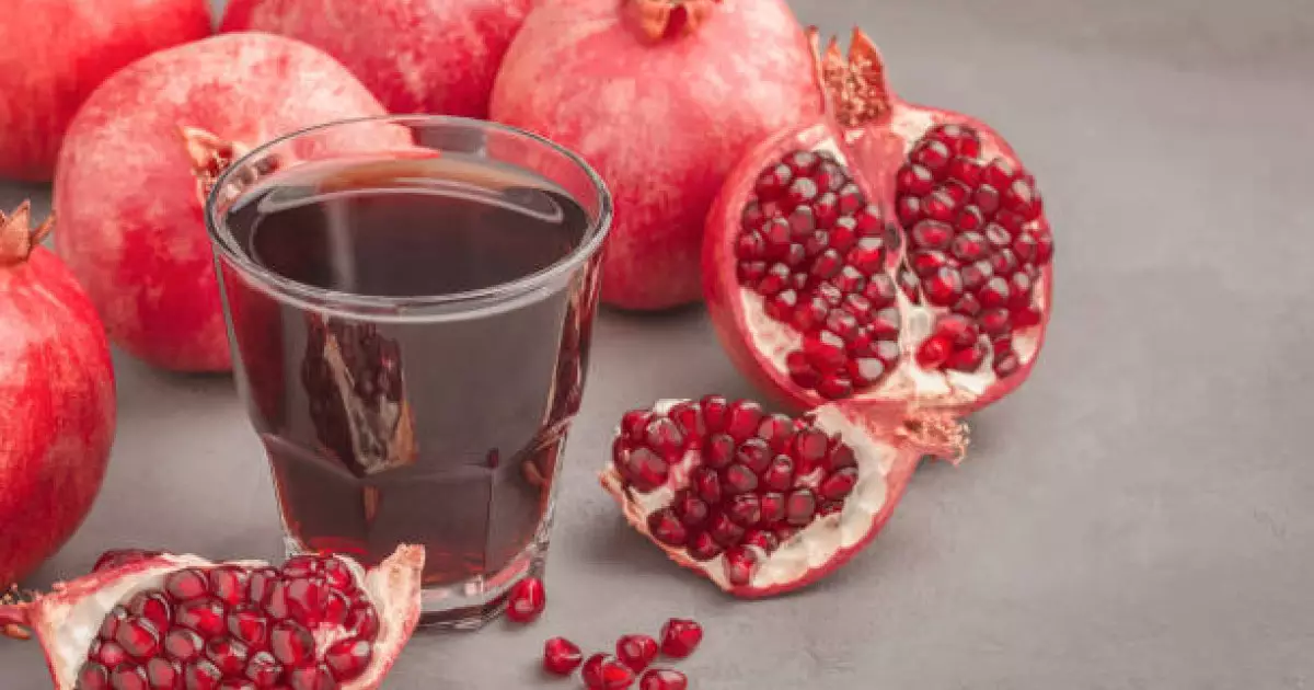  Анар шырынын кімдердің ішпегені дұрыс? 