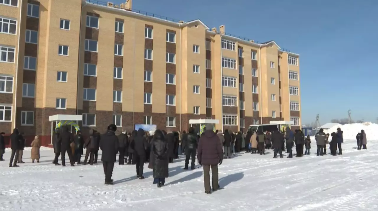 «Реновация»: 60 семей получили квартиры в Акмолинской области