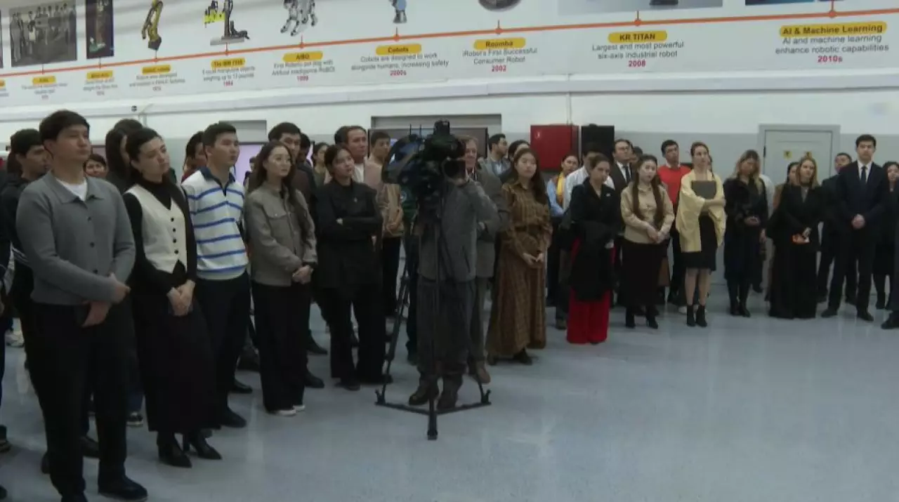 Проект Конституции обсудили с молодежью Алматы