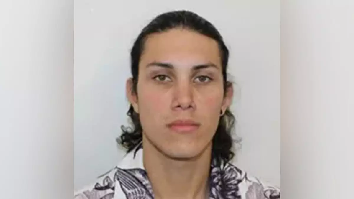 Нелегальный иммигрант, по данным полиции, якобы устроил засаду на женщину на пляже во Флориде в попытке её утопить.