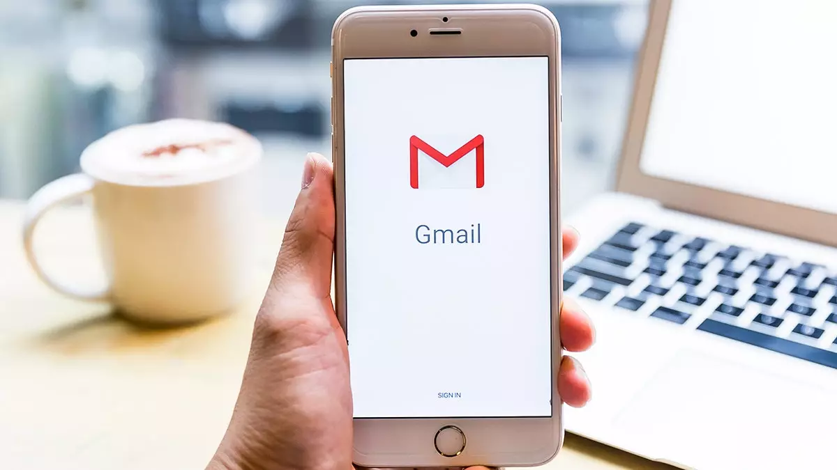 Письма о мошеннических платежах YouTube TV поступают на почту.