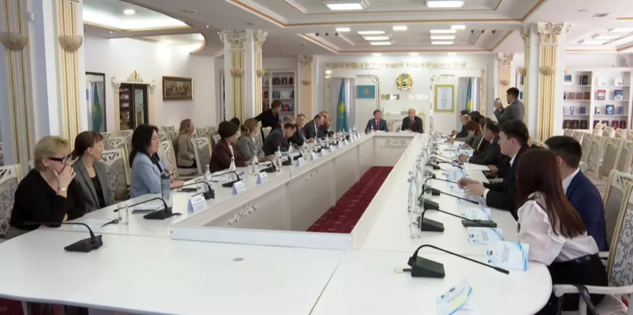 Астанада жаңа Конституция жобасы талқыланды