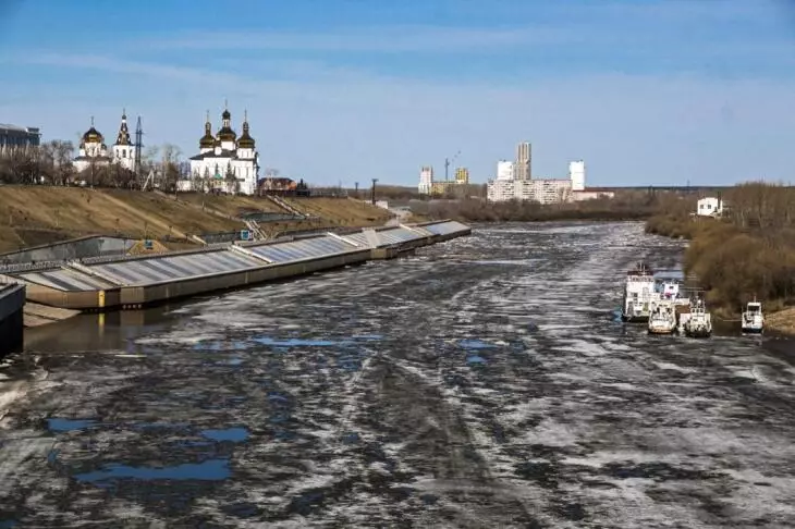 Тюменская область и Казахстан обсудили подготовку к паводку.