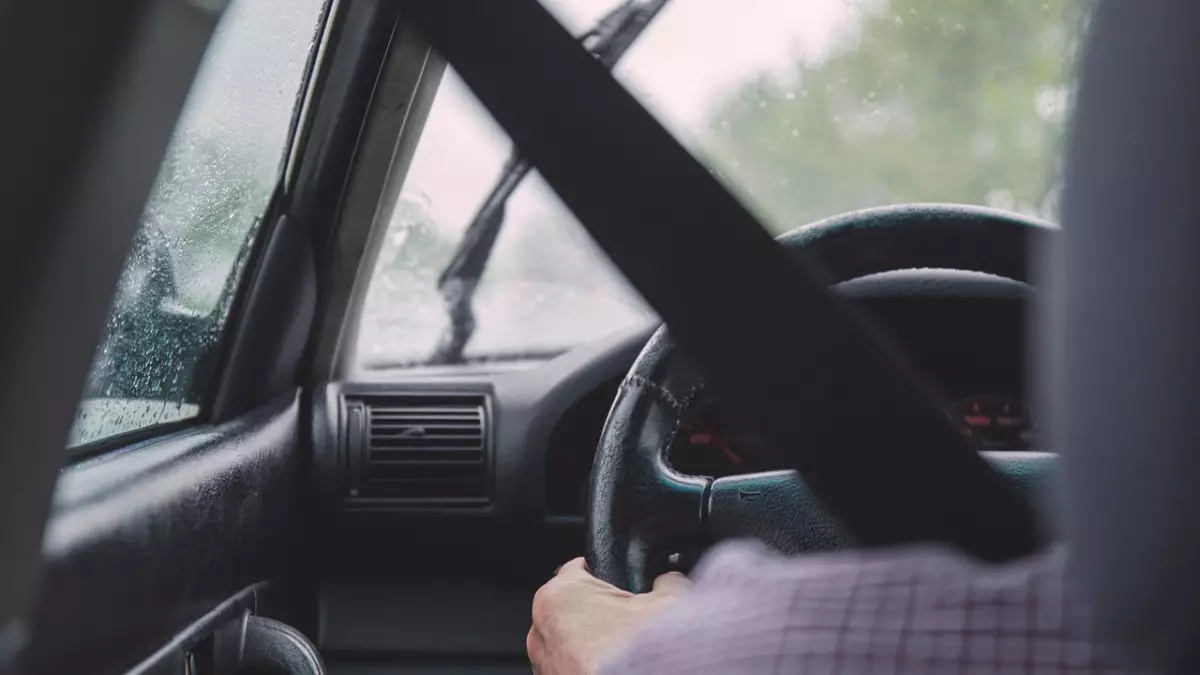 пьяный водитель попытался скрыться от полиции в Туркестанской области