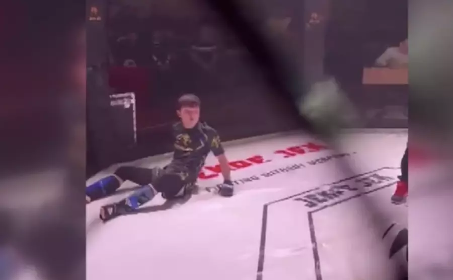 Ережесіз жекпе-жекте қатты соққы алған спортшы бес күннен бері комада жатыр