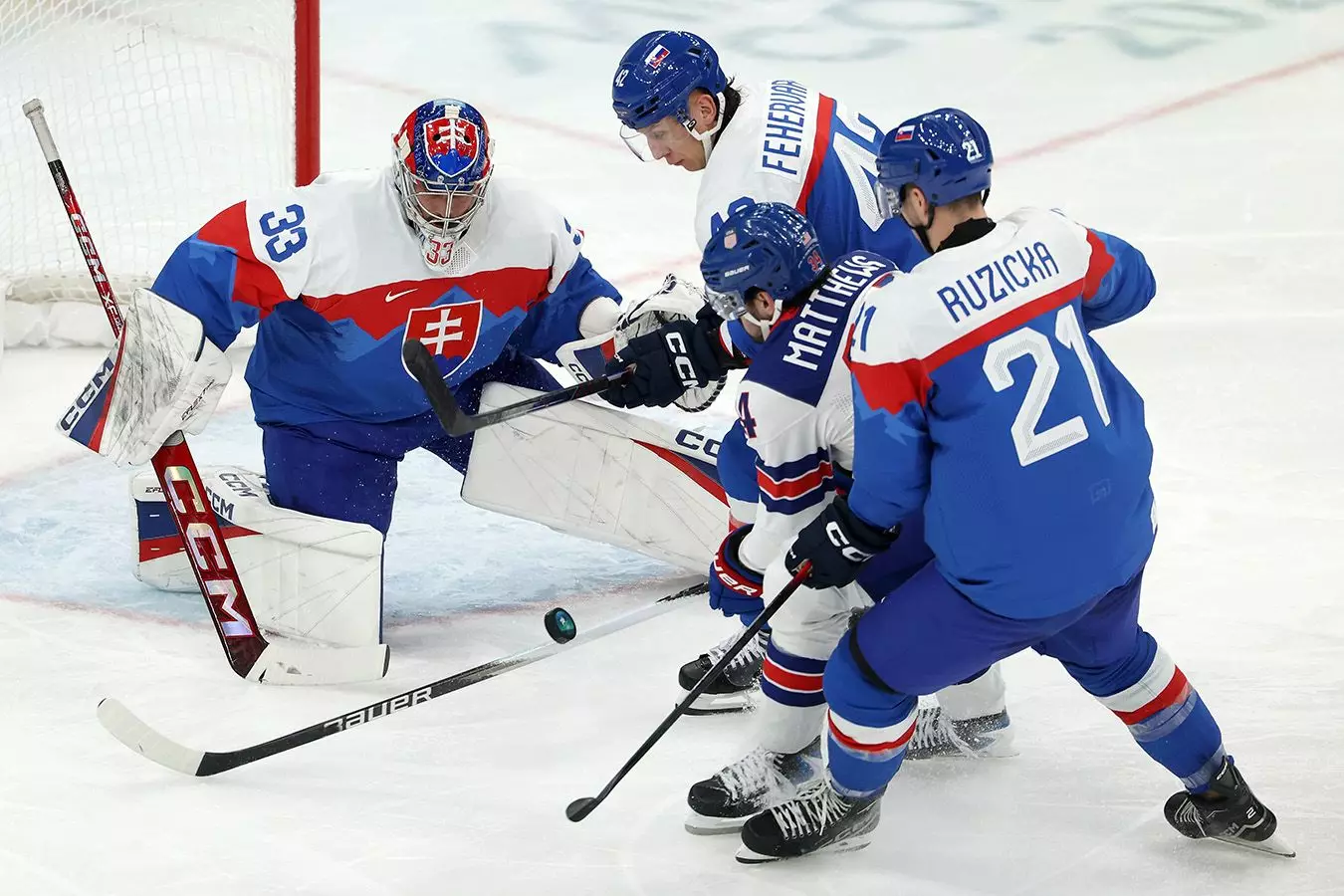 Олимпиада-2026: АҚШ құрамасы Словакияны сенімді жеңіп, финалға шықты