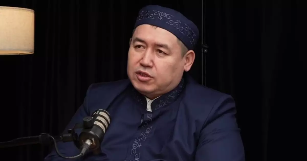  `Ауыз ашарға фото, видео түсіру үшін баратындар`: Белгілі дінтанушы маман үлкен мәселені ашып айтты (ВИДЕО) 