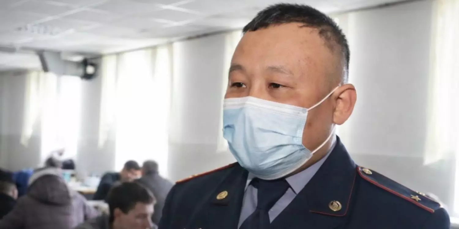 Ақшаға мерзімінен бұрын босату ма? СҚО-да түрме басшысы ұсталды