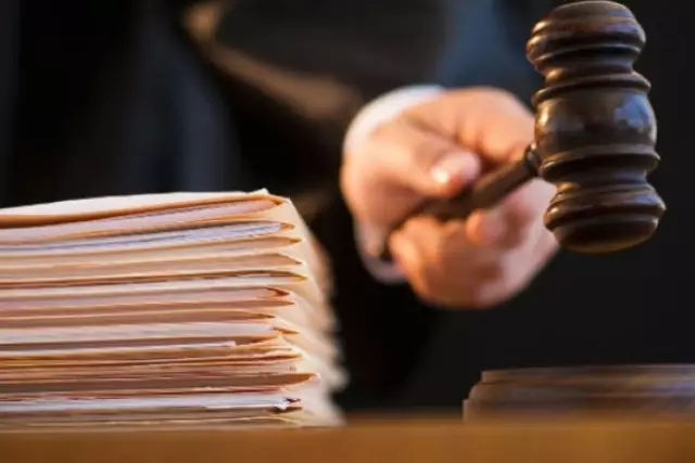 БҚО-да бір жыл бойы бір әйелді аңдыған ер адам жазаланды