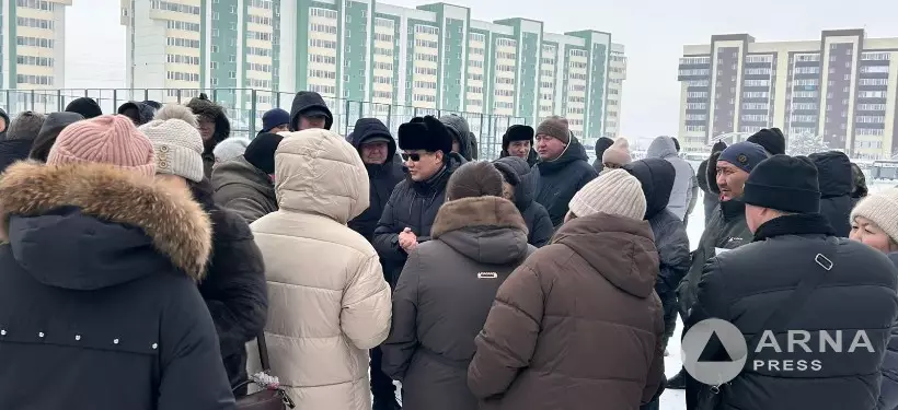 Мекенжай, жылу, жол: Қарағайлыдағы түйткілдер әкіммен кездесуде талқыланды