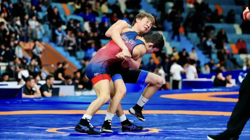 Күрес түрлерінен Қазақстан чемпионатына 1200-ден астам балуан тіркелді