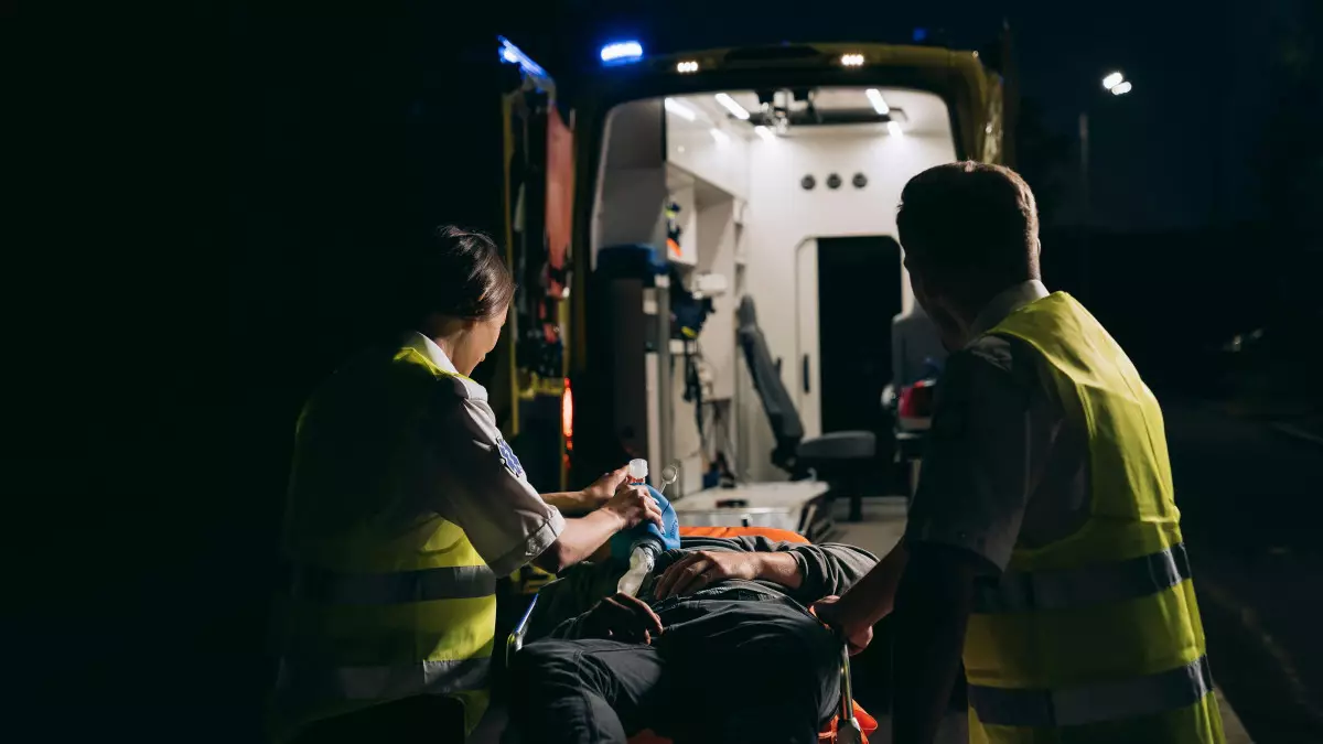 В Петропавловске врачи извлекли острый осколок кости конины из пищевода пациента