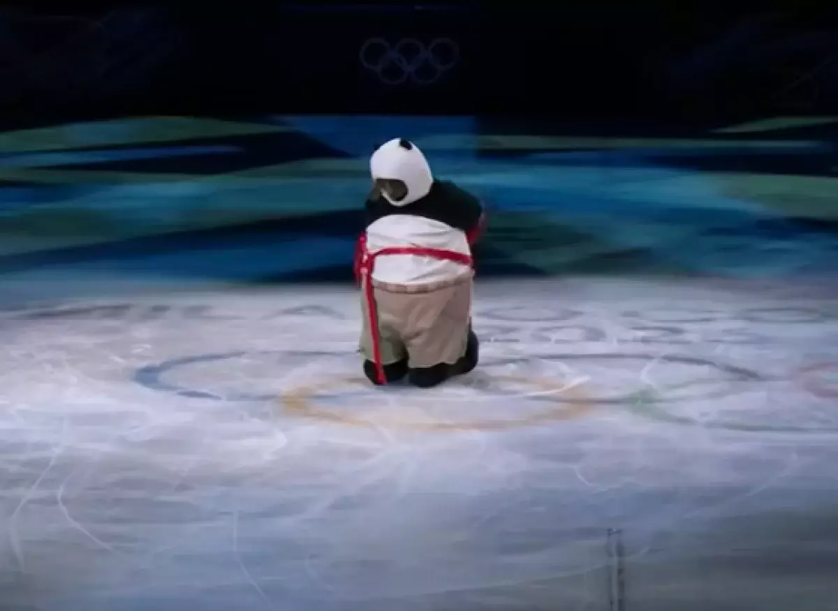 Михаил Шайдоров удивил публику образом на гала-концерте Олимпиады-2026