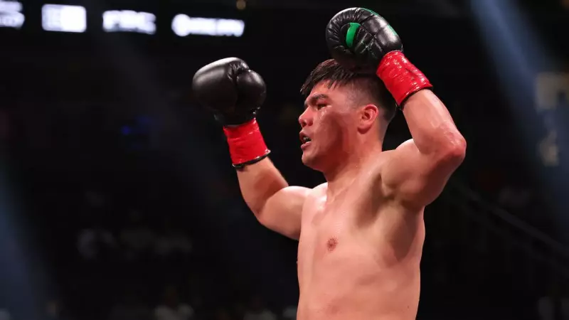 Өзбекстандық боксшы Бектeмир Меликузиев чемпиондық жекпе-жекке жақындады