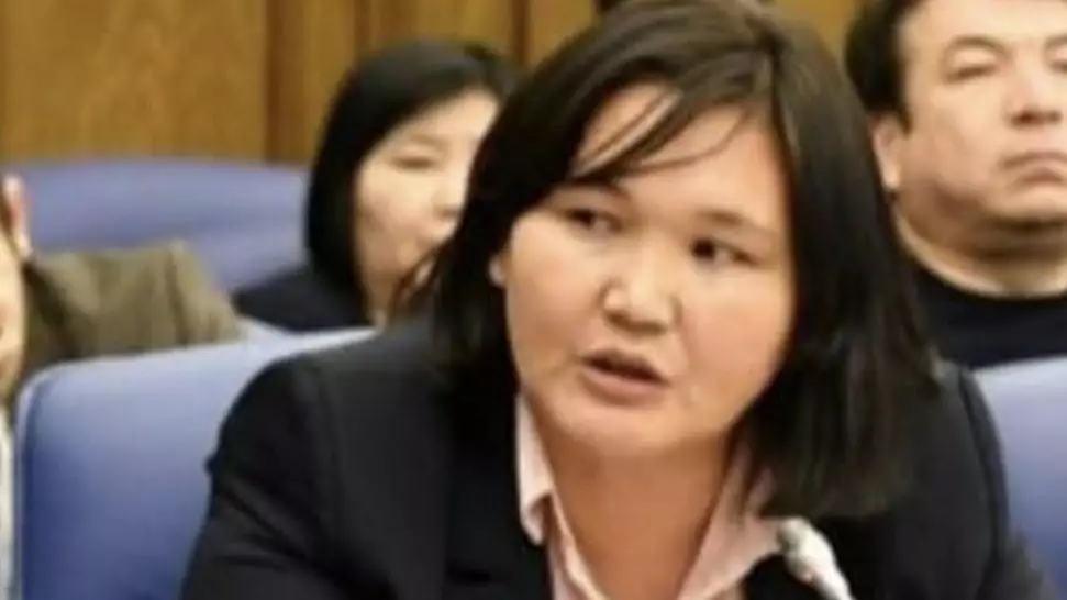 "Шынар ханым ҚМЖ жазғаны үшін бүкіл мұғалім ҚМЖ жазуға міндетті ме?" деген белсенді ұстаз министрге сұрау салды