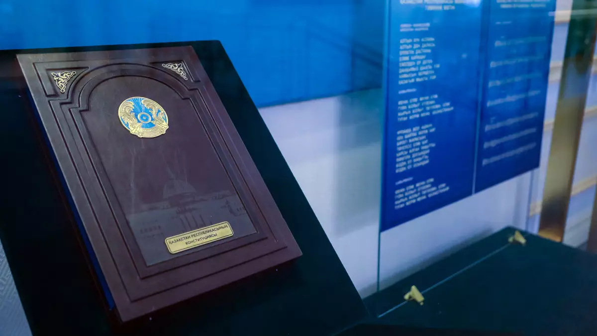 Allur зауытының қызметкерлері жаңа Конституция жобасын қолдады