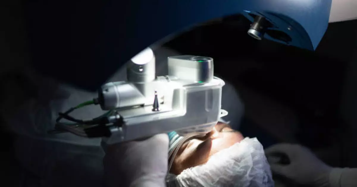   Астанада үш баланың анасы көзге жасалған операциядан кейін қайтыс болды   