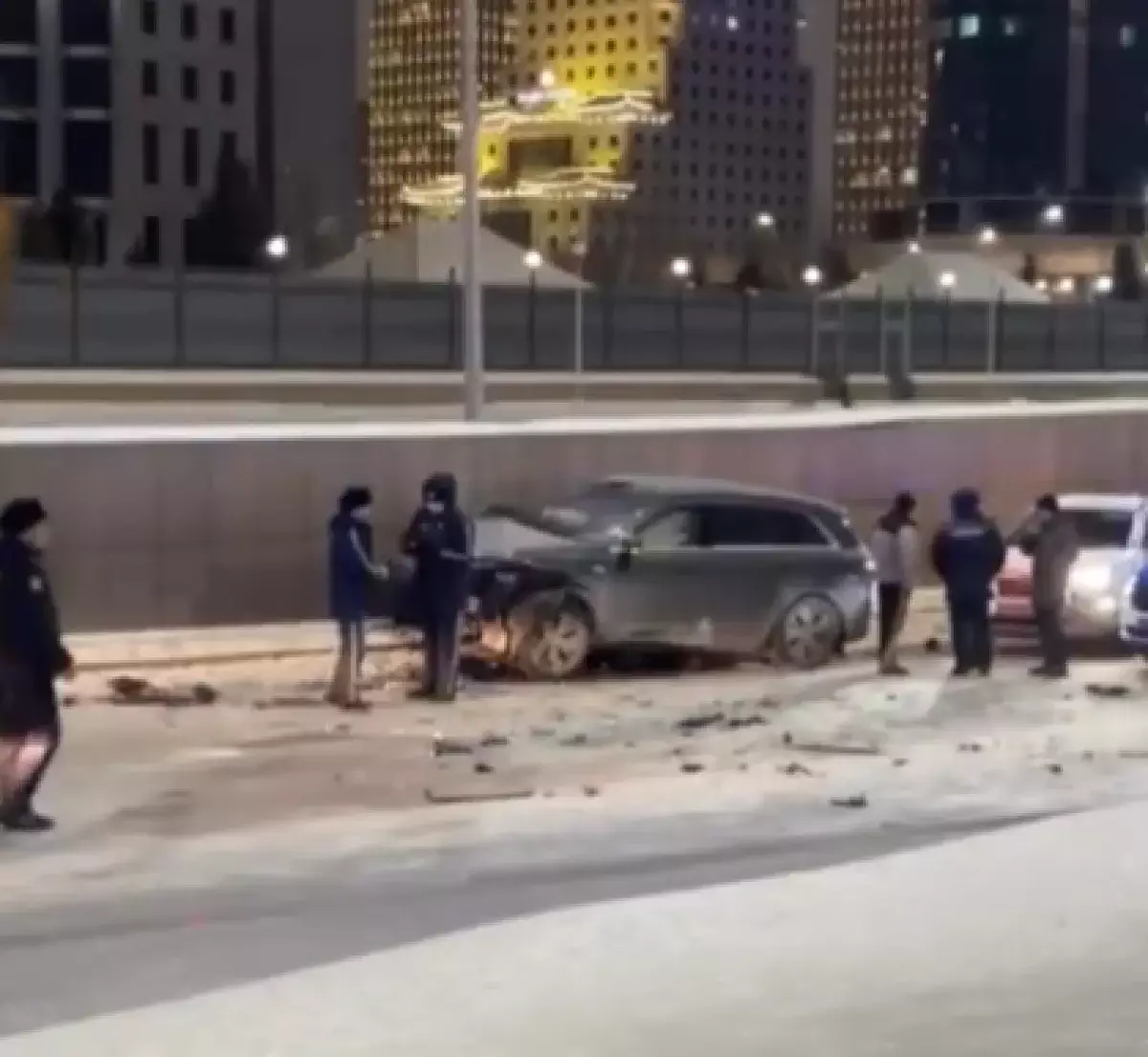 Два человека госпитализированы после жуткого ДТП в Астане