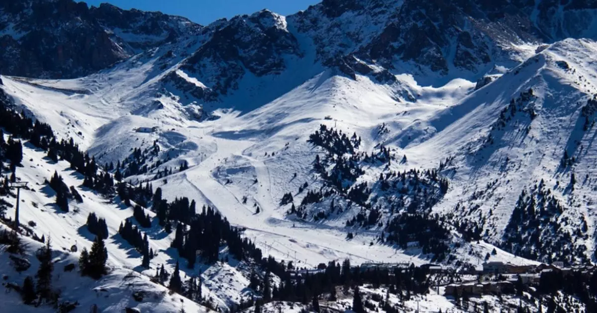  Алматы тауларында ер адам қар көшкіні астында қалған 