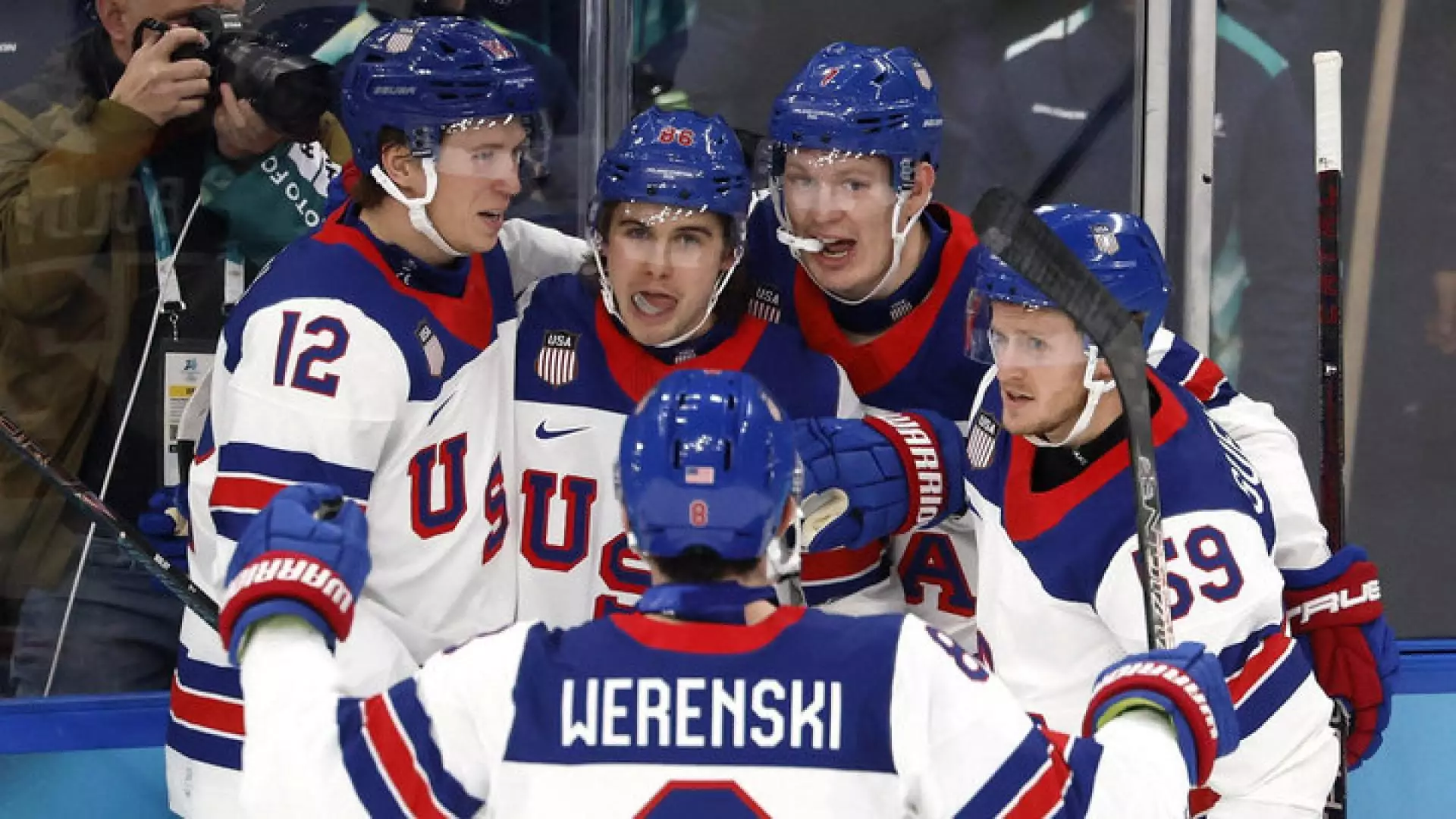 Золотая шайба принесла США победу над Канадой в финале Олимпиады-2026