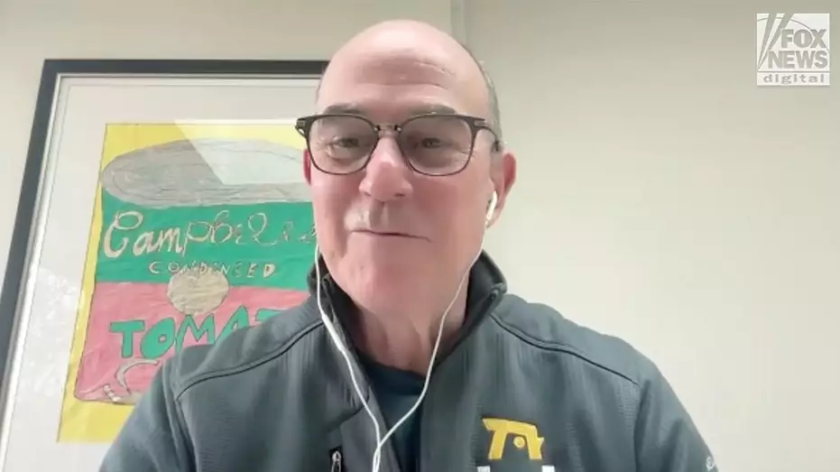 Салаты обгоняют жареные блюда по продажам в этой растущей по всей стране калифорнийской сети куриных ресторанов.