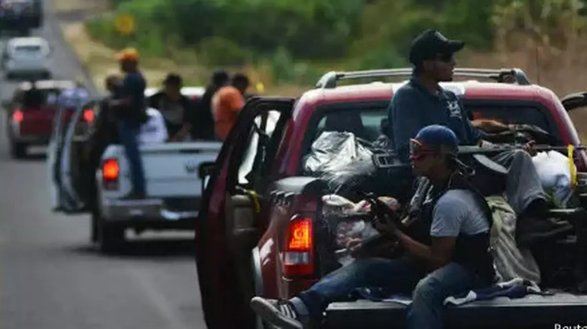 США предупредили граждан в Мексике после убийства лидера наркокартеля