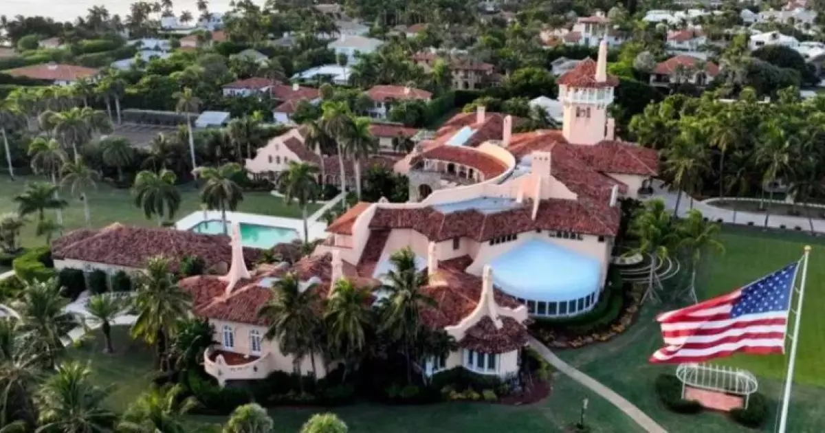  Трамптың үйіне басып кірмек болған ер адамды атып өлтірді 