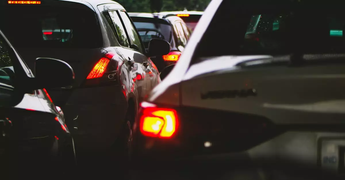 Семейдегі кептеліс: Жедел жәрдем көлігі өте алмай, адам өміріне қауіп төнді