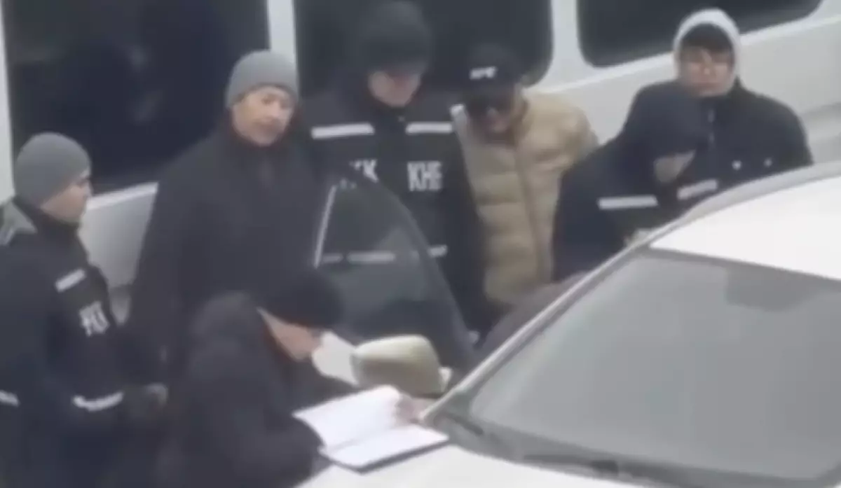 Ақтөбелік прокурордың ұсталған сәтінің видеосы тарады