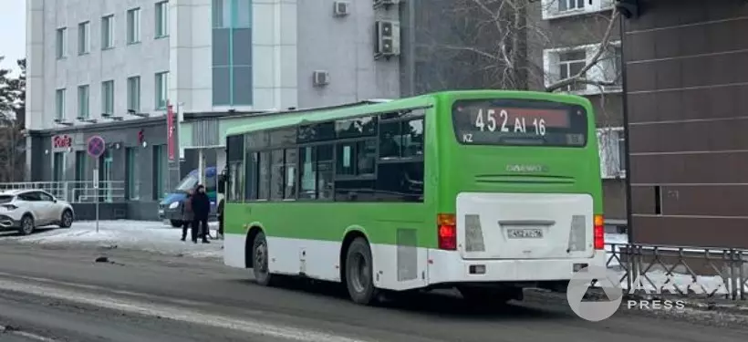 "Автобусы не заезжают в поселок Ұшақтар" – на несоблюдение схемы движения пожаловалась семейчанка