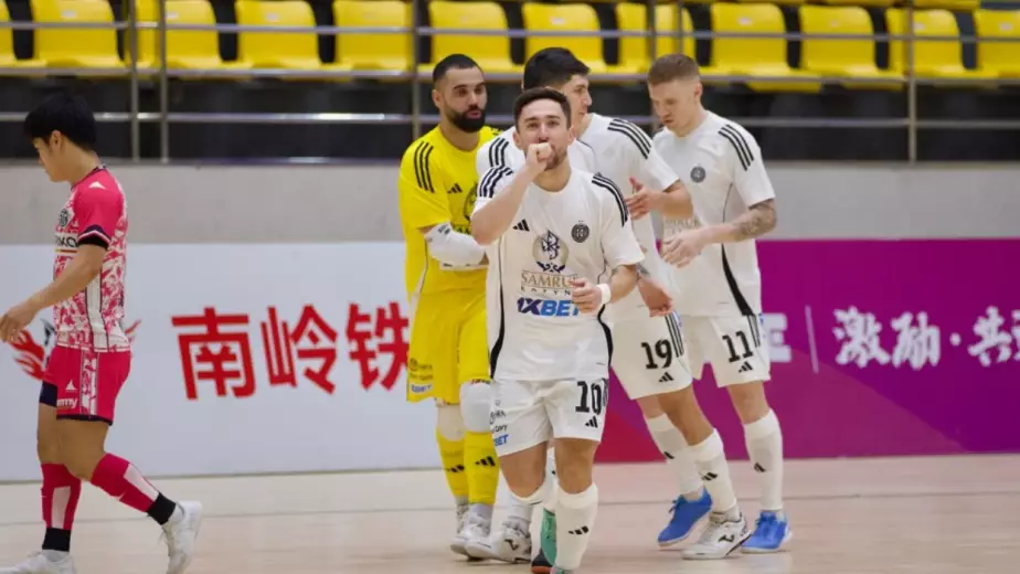 Прямая трансляция матчей "Кайрата" и "Семея" в Лиге чемпионов по футзалу