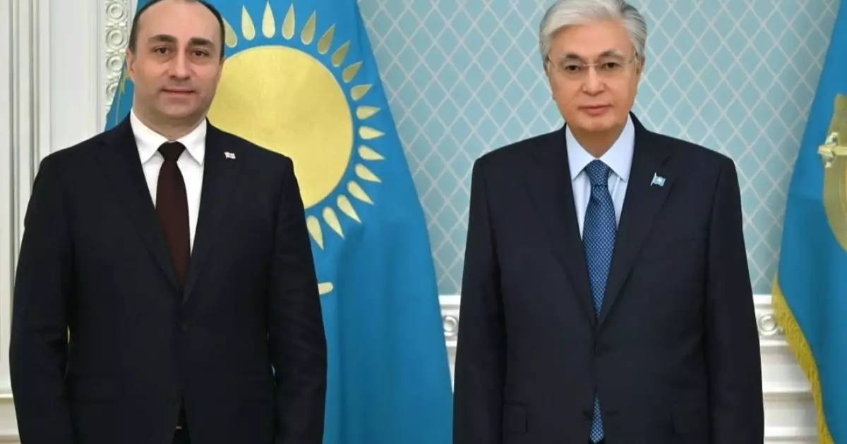  Қасым-Жомарт Тоқаев Грузияның Ішкі істер министрін қабылдады 