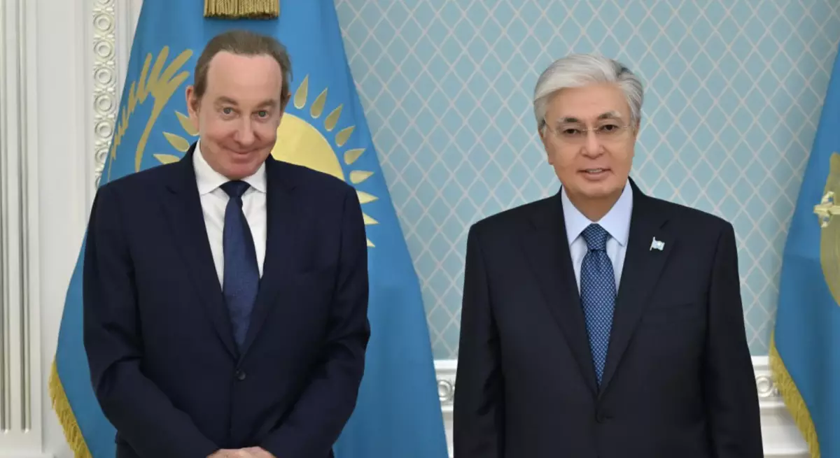 Тоқаев Air Astana-ның бас атқарушы директоры Питер Фостерді қабылдады