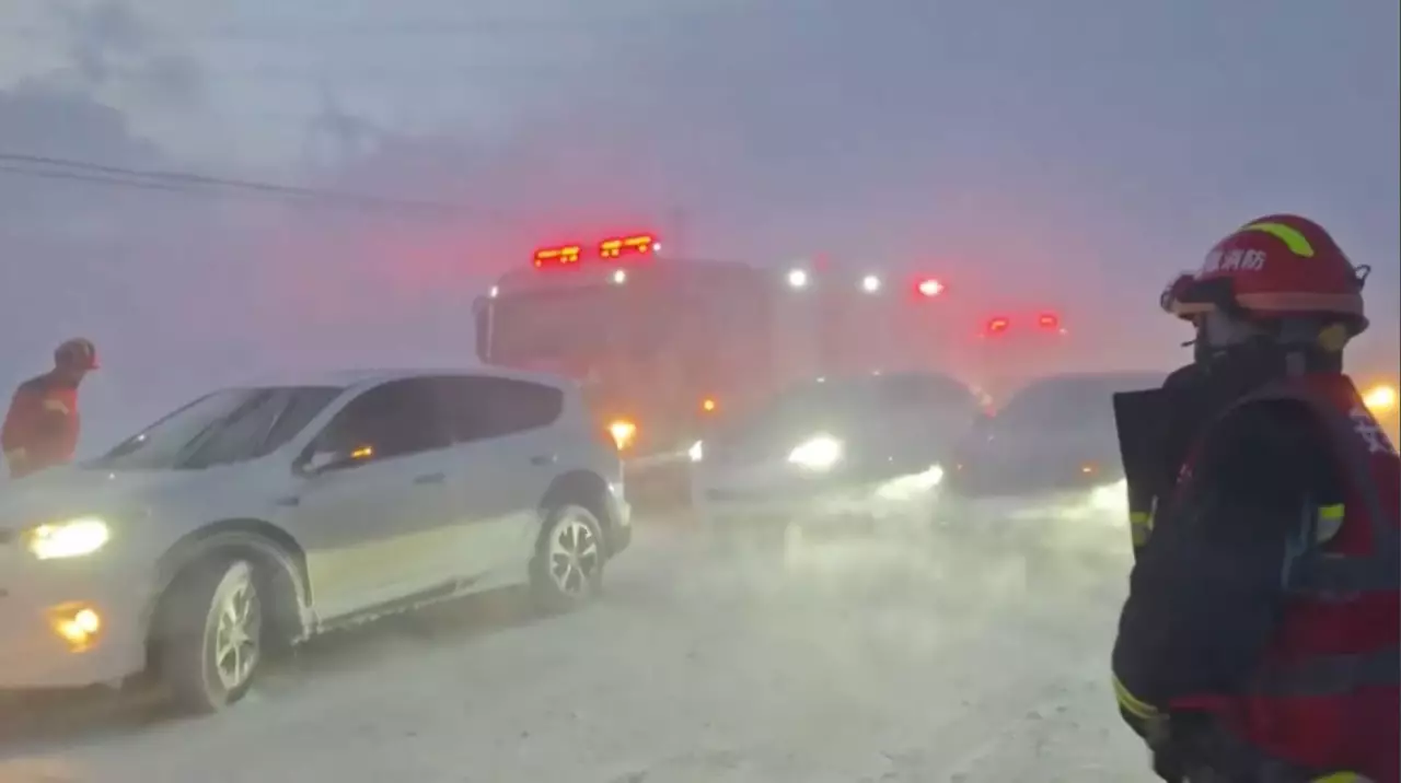 Қытайда ақтүтек боран соқты