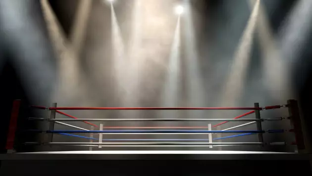 Казахстанец избил чемпиона Европы на малом ЧМ по боксу